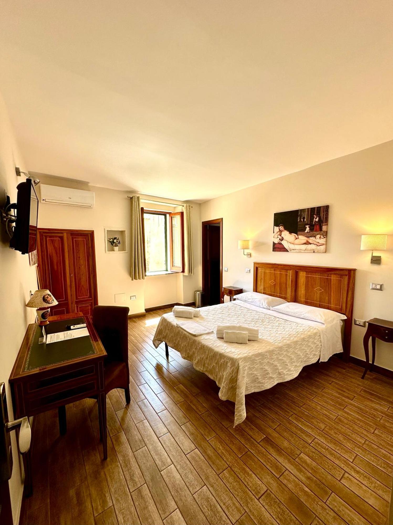 Lorylu Hotel Tropea Exterior photo