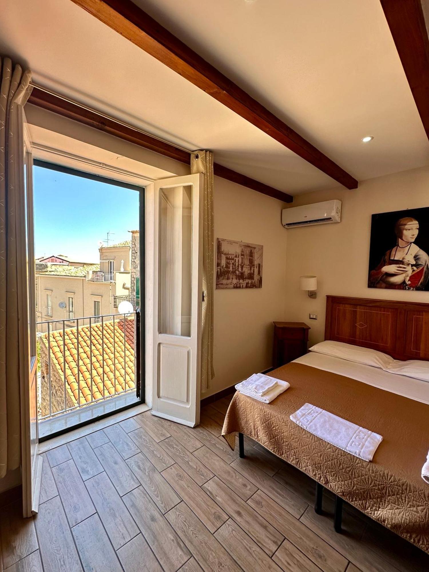 Lorylu Hotel Tropea Exterior photo